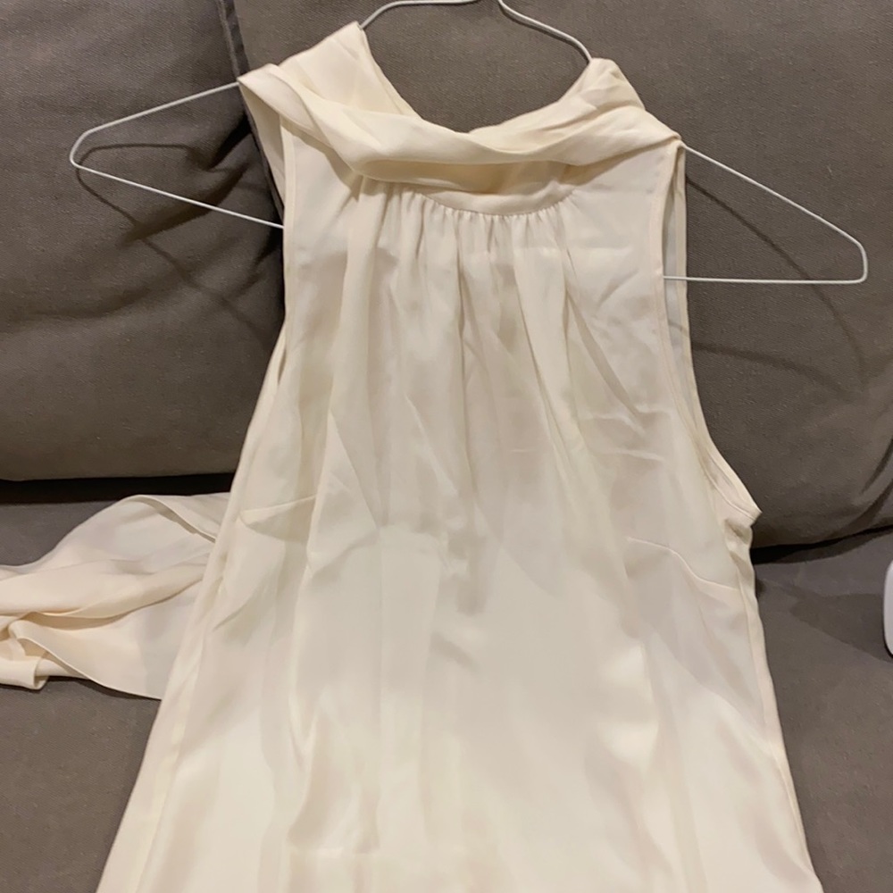 Silk blouse lined with polyester shell